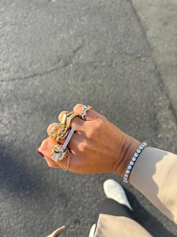 Alexandria ring