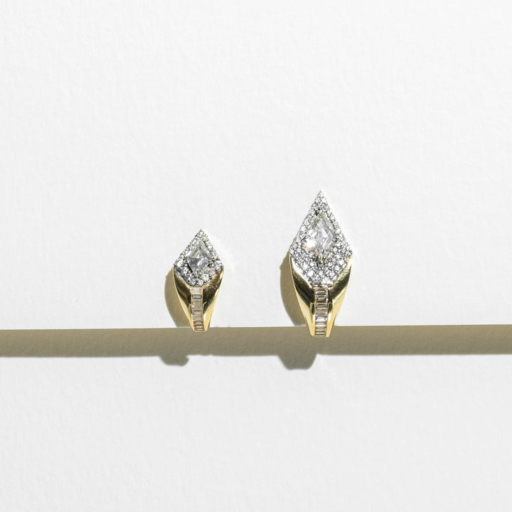 Cobra mini studs pair